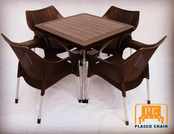 plastic chairs with handle dealers