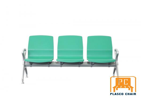 What are the benefits of plastic furniture?